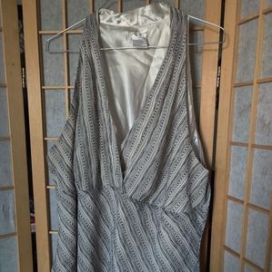 Women blouse sleeveless